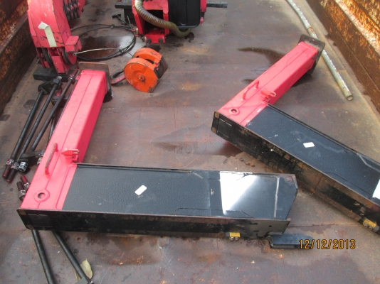 เครนยูนิคV500-5ตัน--5ปลอก-4ชัก-สภาพสวยพร้อมใช้-