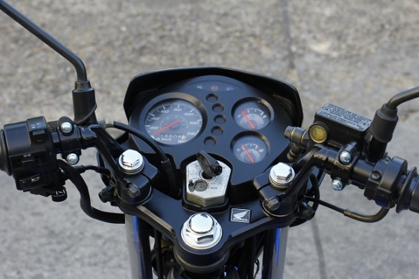 โซนิคตัวใหม่ ปี 52 ล้อทอง หล่อๆ โซนิคตัวใหม่ ปี 52 ล้อทอง หล่อๆ