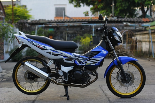 โซนิคตัวใหม่ ปี 52 ล้อทอง หล่อๆ โซนิคตัวใหม่ ปี 52 ล้อทอง หล่อๆ