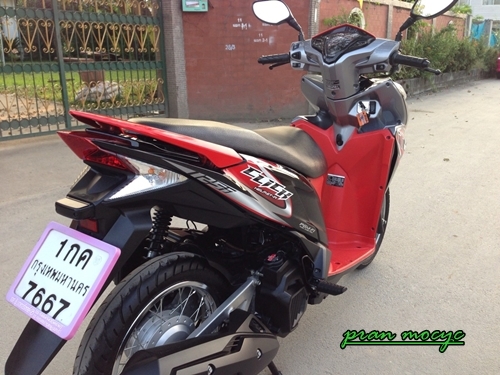ขายHonda Click combi brake สีดำเเดง ปี2013 ขายHonda Click combi brake สีดำเเดง ปี2013