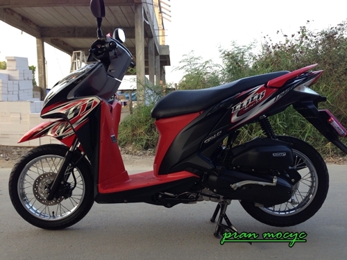 ขายHonda Click combi brake สีดำเเดง ปี2013