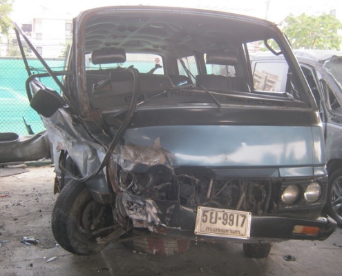 ///ขายซากรถตู้///เครื่องQD32