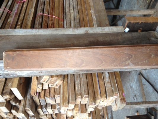 ไม้สักเป็นไม้สักเก่าครับขนาดครับ 1*3 นิ้ว  สนใจไงไทรสอบถามได้ครับ