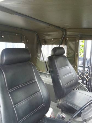 ขาย Jeep มิตซูบิชิ j53  4DR6 2700 cc. turbo เดิม ๆ.