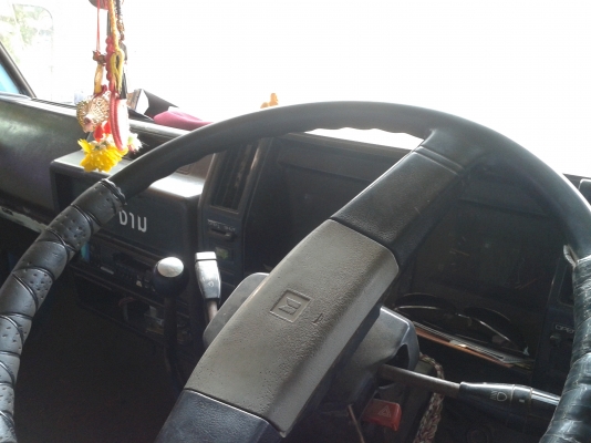 ขายรถรับส่งนักเรียน 6ล้อ NKR 110แรง รถห้างแท่