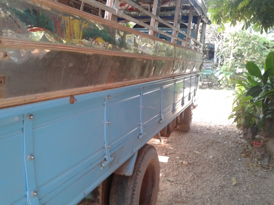 ขายรถรับส่งนักเรียน 6ล้อ NKR 110แรง รถห้างแท่