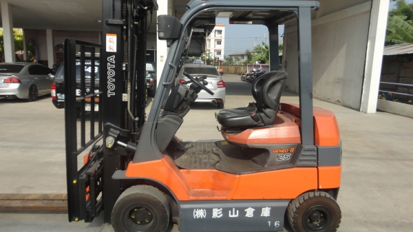 ขาย toyota 7fb25 รถไฟฟ้านั่งขับ อุปกรณ์ครบ