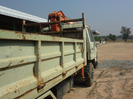 ขายหกล้อดั้ม มีเครน dyna  400