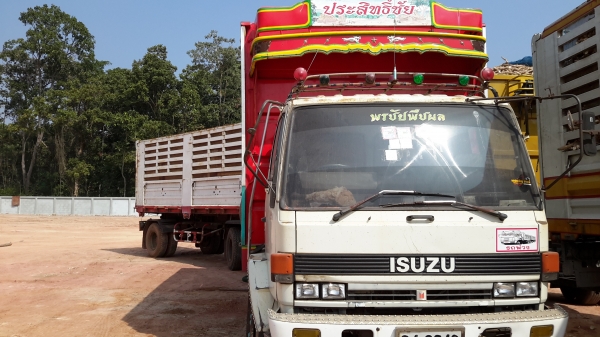 ขาย 18 ล้อ ดั้มเกษตร 240 Hp Turbo