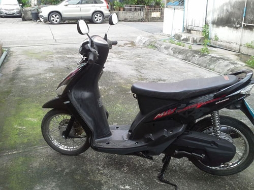 ขายด่วน mio ลายจีน ปี 50 สีดำ รถเดิมๆ ชุดสีสวย เครื่องแน่นๆ ไม่มีหลวม ไม่ควันขาว เอกสารชุดโอนครบ