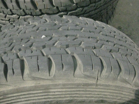 ขายยาง พร้อม แม๊ก สปอร์ทไรเดอร์ ปลายปี 11 ขอบ 15