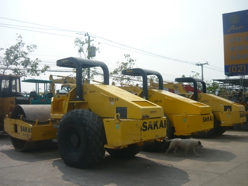 รถบดสั่นสะเทือน 10 ตัน Sakai SV505D สภาพใหม่กิ๊บ มีให้เลือกหลายคัน สภาพเนี๊ยบทุกคัน รถนอกแท้ ยังไม่ผ รถบดสั่นสะเทือน 10 ตัน Sakai SV505D สภาพใหม่กิ๊บ มีให้เลือกหลายคัน สภาพเนี๊ยบทุกคัน รถนอกแท้ ยังไม่ผ