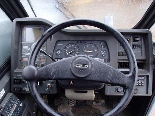 ขายรถเครน KOMATSU 10 ตัน LW-100-1 นำเข้าจากญี่ปุ่นสภาพดีพร้อมใช้งาน  พร้อมทะเบียน มีไฟแนนซ์รองรับสำหรับท่านที่ต้อการครับ