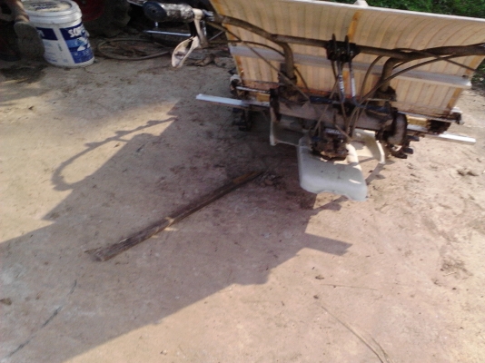 ขายรถดำนา สองแถวราคาถูก 16,500 สภาพพร้อมใช้งาน ตรวงเช็ค แล้วไม่ต้องทำไรอีก 0850490988 เนตร