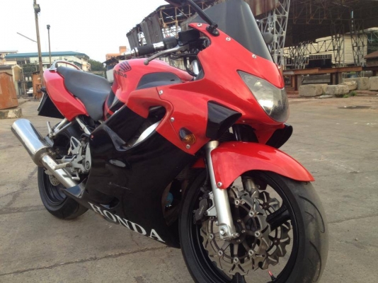 BIGBIKE BANGRAK - CBR600