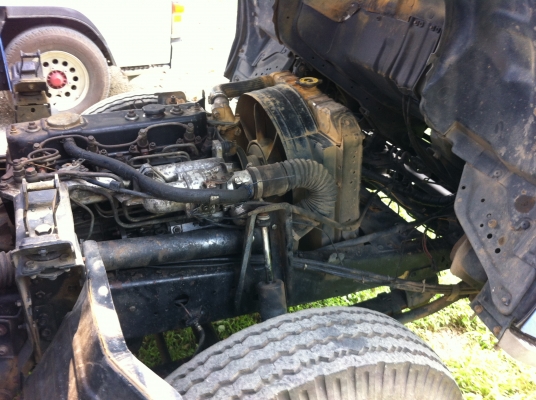 ขาย 6 ล้อ NKR สภาพสวยพร้อมใช้