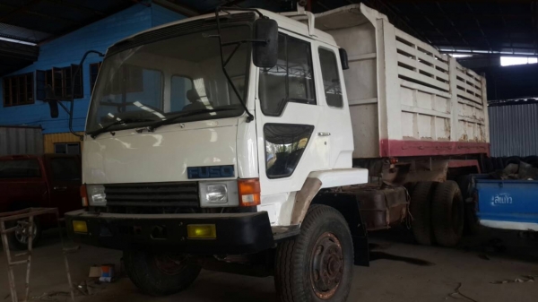 ขายด่วนสิบล้อ หลง MA สิบสปีด  0811838154