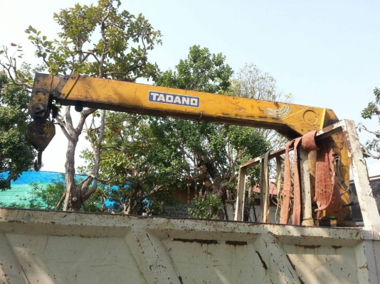 ขายเครน TADANO 4.5 ตัน ราคาถูก สนใจติดต่อด่วน !!