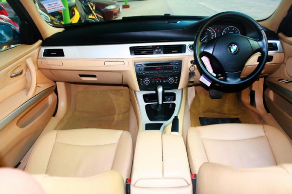 BMW 318 i 2.4 ปี 2007