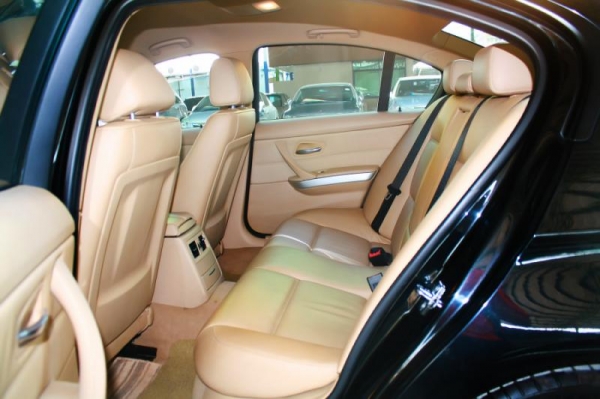 BMW 318 i 2.4 ปี 2007