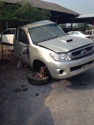 วีโก้สมาทเเคปตัวEสีเทา  ปี11 เครื่องเกียรสมบูรณ์. เล่มลอยๆ แยกขายอะไหลทุกชิ้นทุกคัน