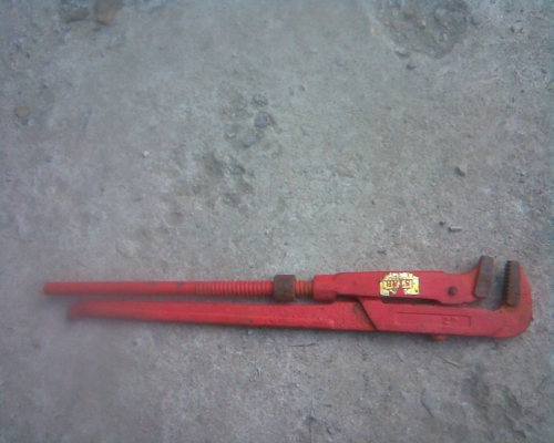 ประแจคอม้าเก่าเก็บสภาพเก่าเก็บครับขนาด 2 นิ้วครับราคานี้สุดคุ้มพร้อมใช้ครับราคานี้คุ้มครับ