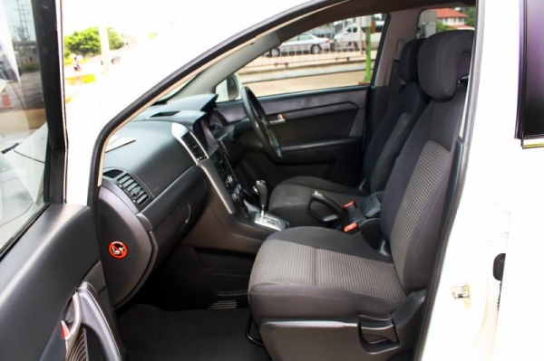 CHEVROLET CAPTIVA 2.4 LS AT ปี 2010