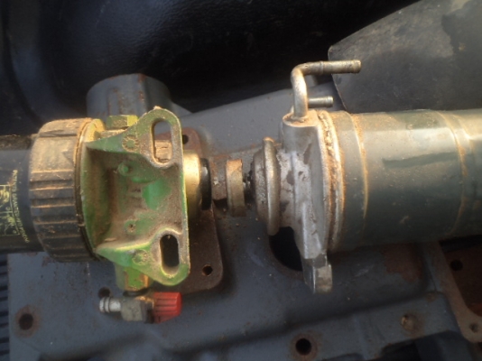 ขายกรอง ดีเซล หัวแย็ก จอร์นเดีย  สามารถใช้ได้ทุกรุ่น เป็นของมือสองราคา300 บาท