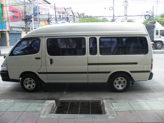 ขายรถตู้หัวจรวดหลังคาสูงปี 2003