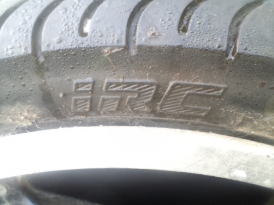 ขายล้ออะลูมีเนียม  มอเตอร์ไซค์ บิ๊กไบค์ พร้อมยาง ขอบ 16 นิ้ว กับขอบ 17 นิ้ว หน้ากว้าง (เป็นรุ่น Honda )