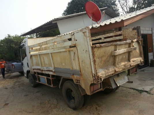 ขายISUZU 6ล้อ ดั๊ม  NMR 130 แรงม้า