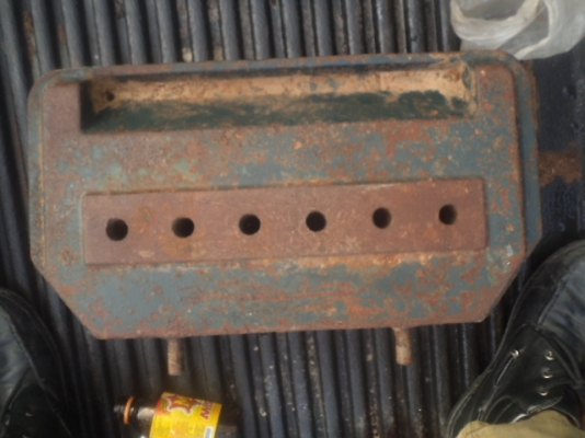 ขาย เวท (weight) น้ำหนัก 50 KG สำหรับติดด้านหน้าของรถไถทุกรุ่นทุกยี่ห้อ ราคา 1000 บาท สนใจติดต่อ ....0898450560