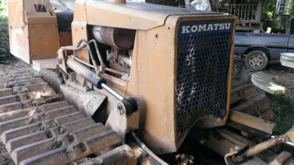 Komatsu D2-6 ตีนเป็ด สไลท์ใบมีดได้