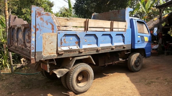 ***ขายแล้วครับขอบคุณ Truck2hand ขาย6ล้อดั๊มดิน ราคาเบาๆ "ซื้อ1ได้2เครื่อง" ISUZU KS คัสซี77 วางเครื่องNISSAN ED60 100HP(ไม่มีใบคุม)เครื่องดี แรงดี ติดง่าย ไม่เยิ้ม เผาหัว ช่วงล่างFหลัง(Fเล็ก) คัสซีดี มีตามดบ้าง ข้างในคัสซีสวย กระบะดั๊มเหล็ก4ตัน