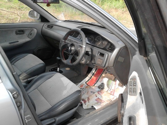 ขายcivic เตารีด ปี95 วีเทค หัวฉีด ออโต้ เดิมมากม๊าก ราคา87000 ต่อรองได้