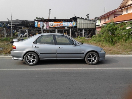 ขายcivic เตารีด ปี95 วีเทค หัวฉีด ออโต้ เดิมมากม๊าก ราคา87000 ต่อรองได้