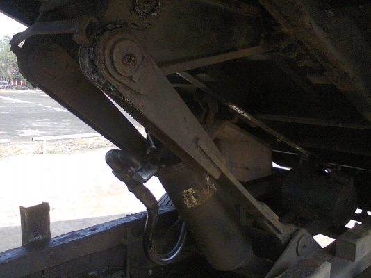 ขายหกล้อดั้มพ์อีซูสุ NPR59LU 115 ดั้มพ์สามมิตร F หน้า-หลัง แอร์เย็น