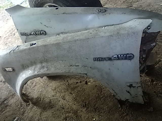 ขายแก้มโป่งข้าง โตโยต้าม้ากระโดดโฟวิล 2อัน ซ้าย-ขวา