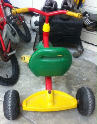 สามล้อถีบของเยอรมัน (ของเด็ก) สามล้อถีบของเยอรมัน (ของเด็ก)
