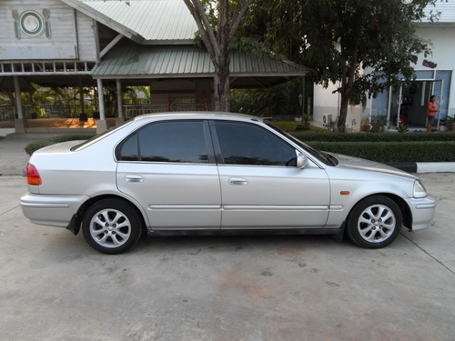 ขาย Civic V-tec (ตาโต) ขาย Civic V-tec (ตาโต)