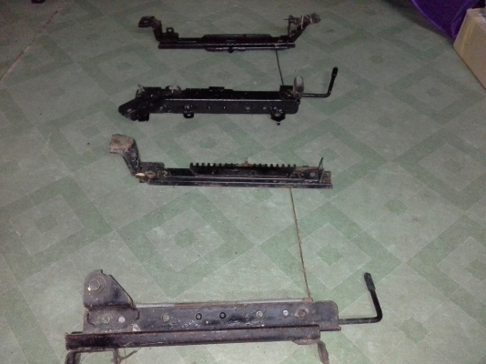 ขายรางเบาะ 2 คู่ ซ้าย และขวาครบๆ