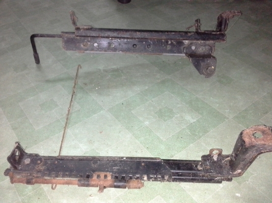 ขายรางเบาะ 2 คู่ ซ้าย และขวาครบๆ