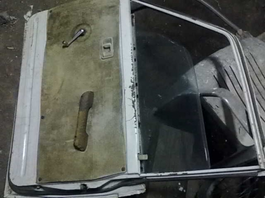 ประตูโตโยต้า rn46 โฟวิล ม้าโดด 1 คู่