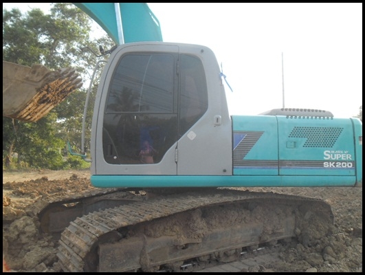 แมคโคร SK 200