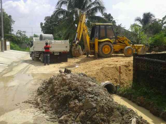 JCB3cx Sitemaster 4WD บุ้งกี้หน้าอ้าได้ แขนหลังยืด