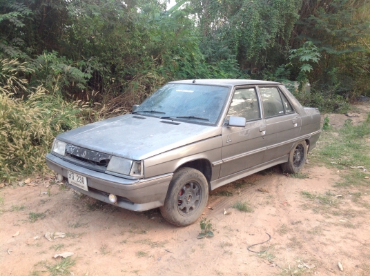 ขายถูกๆ เอาไปเลย8500 บาท รถเก๋งเรโน R09.T. สภาพจอดนานไม่มีทะเบียน