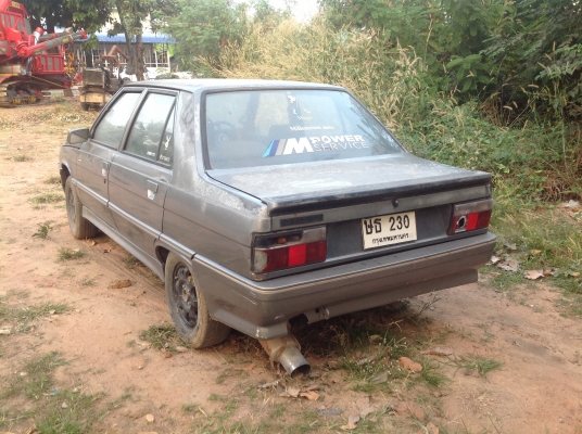 ขายถูกๆ เอาไปเลย8500 บาท รถเก๋งเรโน R09.T. สภาพจอดนานไม่มีทะเบียน