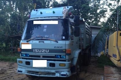 10ล้อดั้ม ISUZU ROCK 240นางฟ้าแท้ดั้มสามมิตร รถสวยจัด