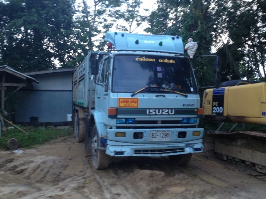 10ล้อดั้ม ISUZU ROCK 240นางฟ้าแท้ดั้มสามมิตร รถสวยจัด