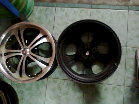 ขาย R16X7.5 5/114 พร้อมยาง1คู่3000ลดราคาแล้วครับ